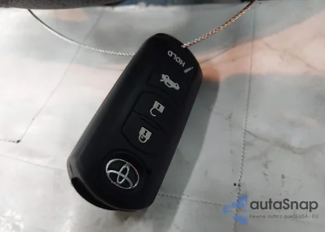 2018 Toyota Yaris Ia из США, поврежденный, VIN 3MYDLBYV7JY318324